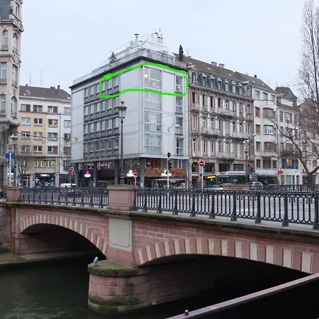 Apartment Spacieux Avec Vue Sur Les Quais *